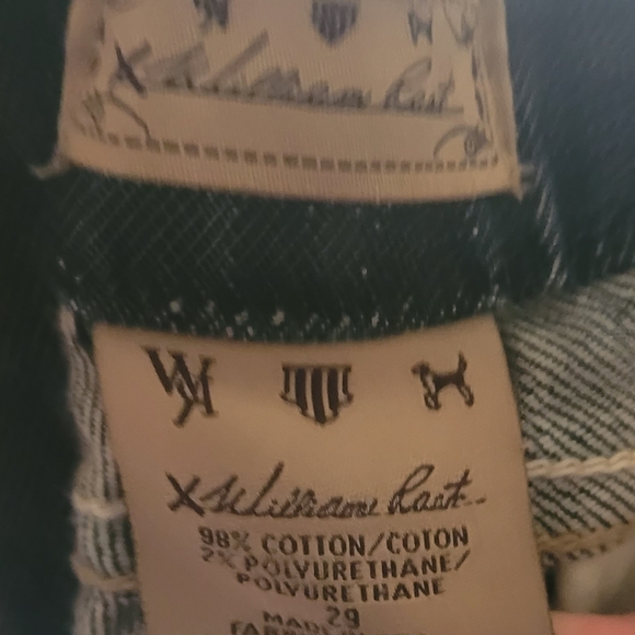 Blue Jeans - Picture 3 of 3